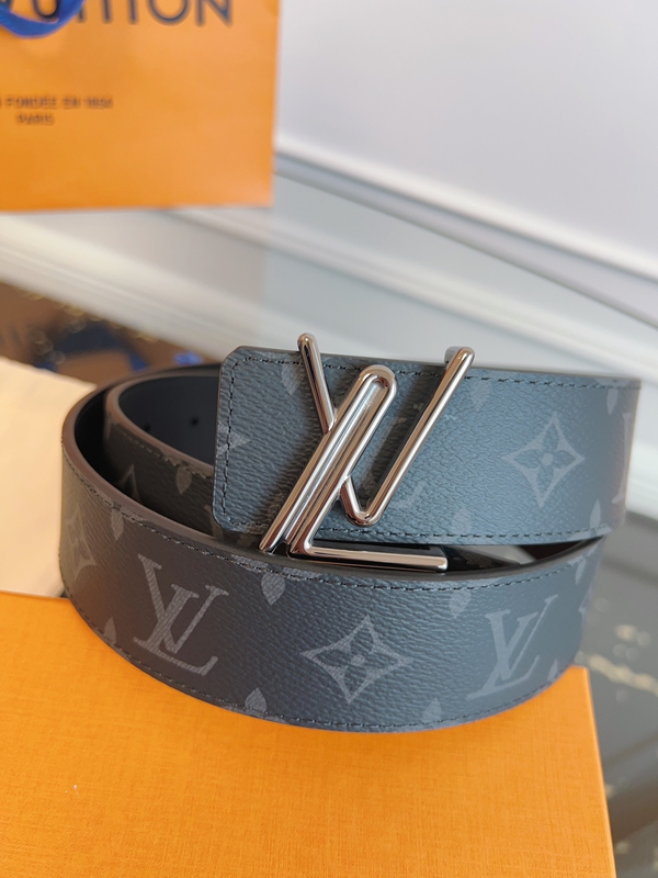 ルイヴィトンベルト着用イメージ